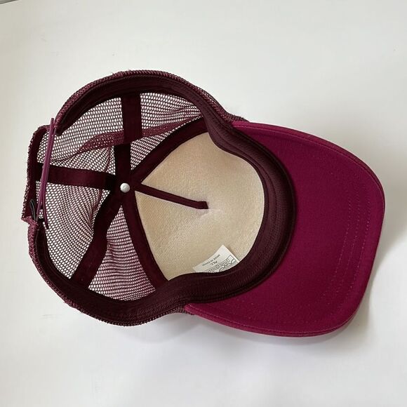 PATAGONIA TRUCKERS HAT IN FUCHSIA‎ - Picture 5 of 5